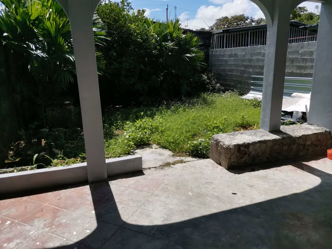 VENDO CASA EN RESIDENCIAL VISTA ALEGRE