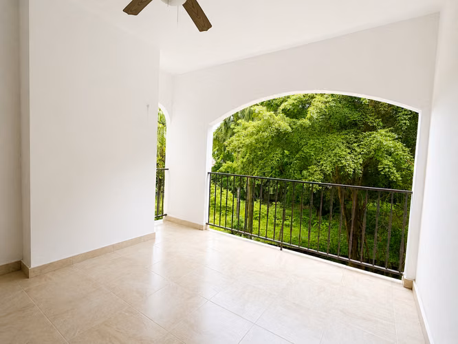 Amplio apartamento con gran terraza en Amador