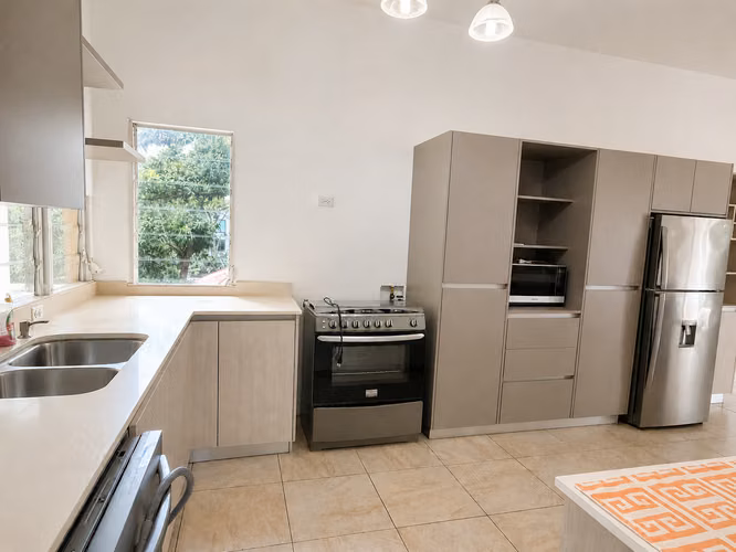 Amplio apartamento con gran terraza en Amador