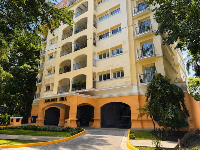 Amplio apartamento con gran terraza en Amador