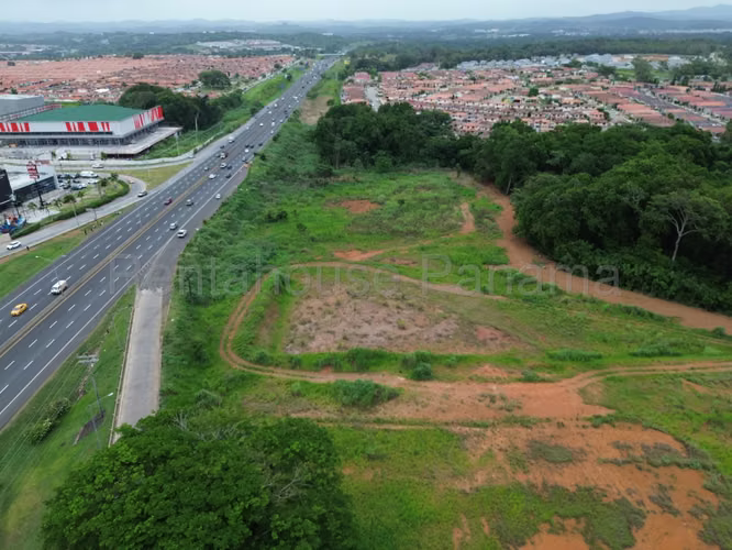 Terreno en Costa Verde - Frente a la autopista