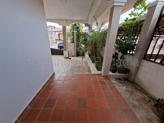 Casa en venta en Brisas del Golf 26LRL6170