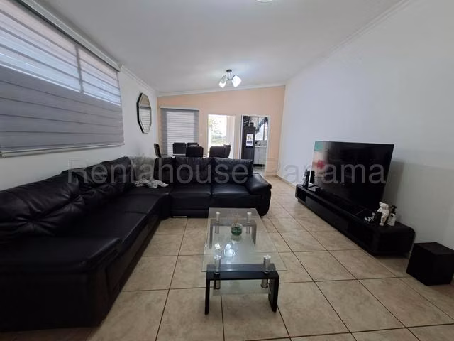 Casa en venta en Brisas del Golf 26LRL6170