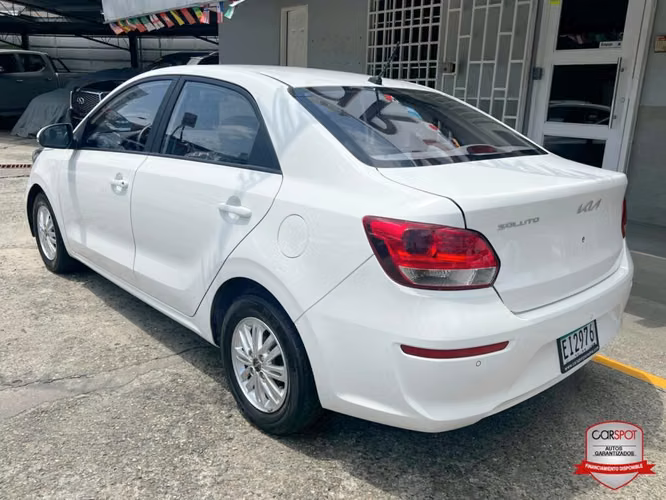 Kia Soluto 2024 Automática EI2976