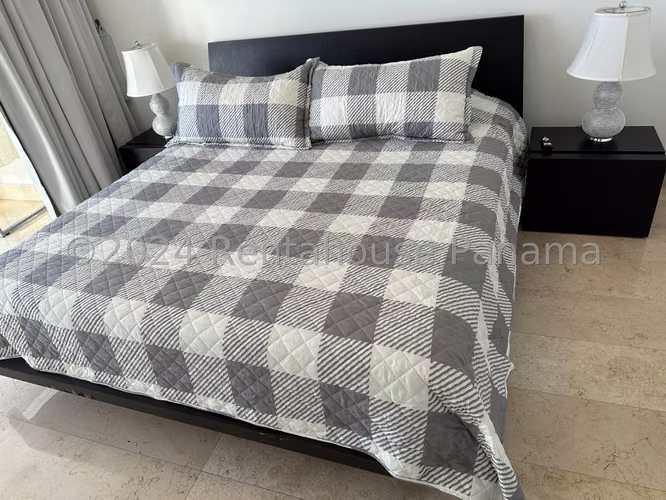 Alquilo Apartamento en Avenida Balboa KA27-343