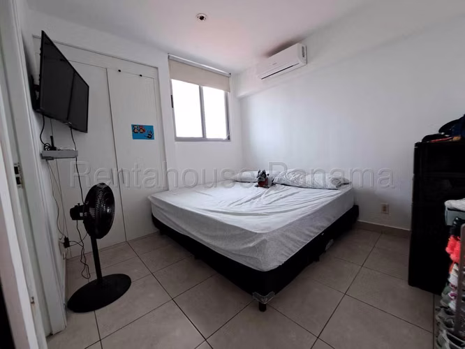 Alquilo Apartamento en Via España KA27-352
