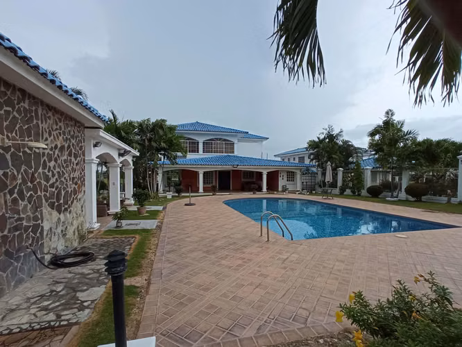 Se Vende Casa en Playa Blanca MDV27-483
