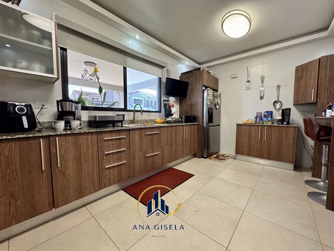 Venta Casa elegante en Paseo del Norte o Brisas Norte (negociable)