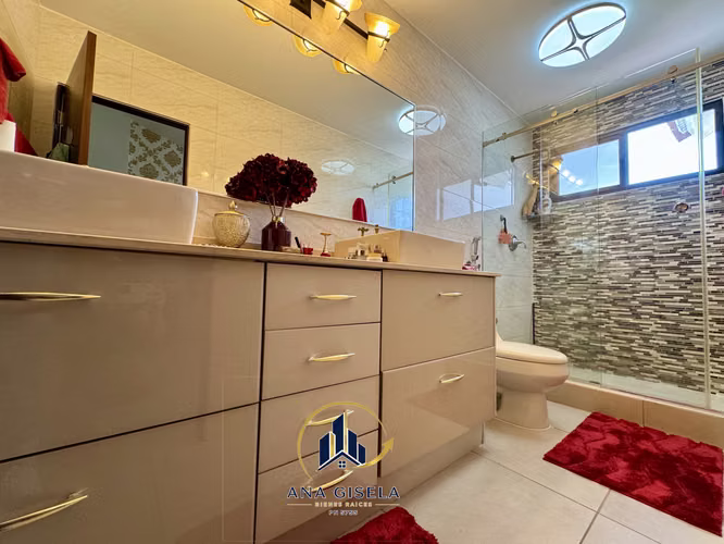 Venta Casa elegante en Paseo del Norte o Brisas Norte (negociable)