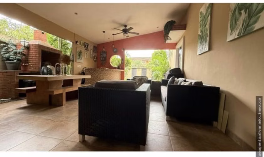 VENTA DE CASA EN PH CASTLE NOVO 4522