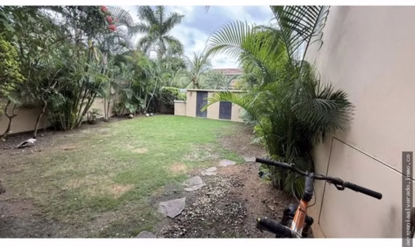 VENTA DE CASA EN PH CASTLE NOVO 4522