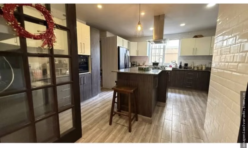 VENTA DE CASA EN PH CASTLE NOVO 4522