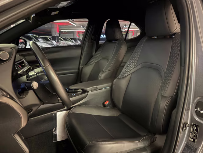 LEXUS UX250h HÍBRIDA 2022