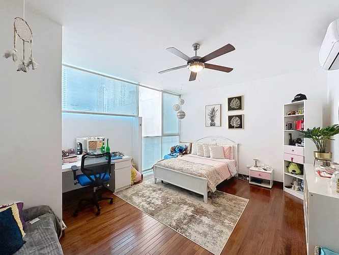 Venta de casa en Altos del Golf
