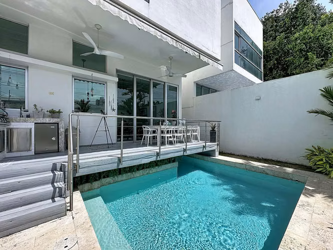 Venta de casa en Altos del Golf
