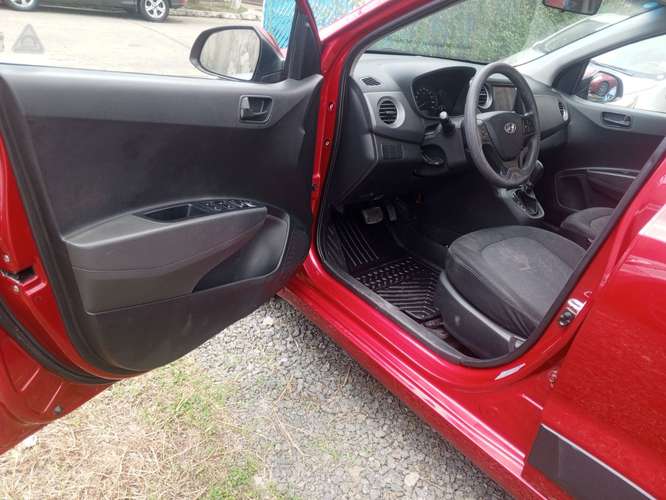 HYUNDAI GRAND I10 AUTOMATICO SEDAN