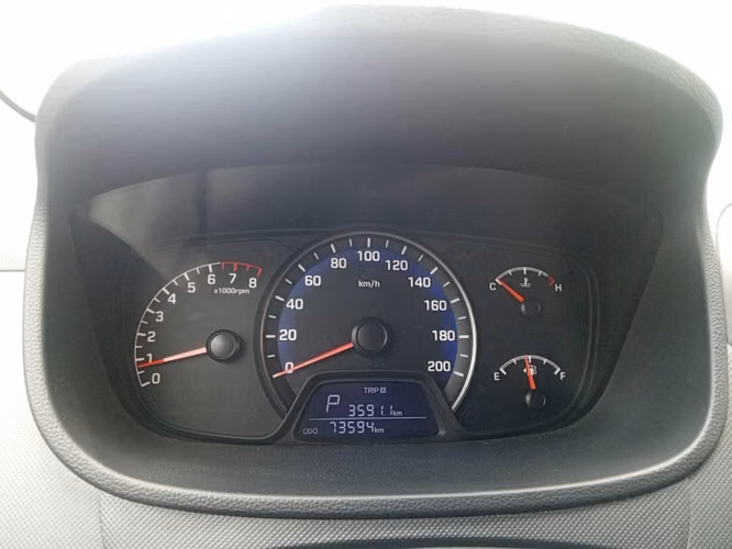 HYUNDAI GRAND I10 AUTOMATICO SEDAN - Imagen 4