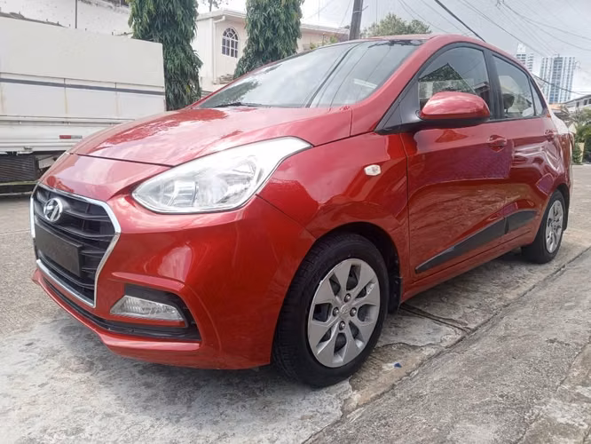 HYUNDAI GRAND I10 AUTOMATICO SEDAN - Imagen 3