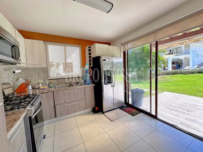 Oportunidad! Se Alquila Bella Casa Amoblada en Rio Mar San Carlos