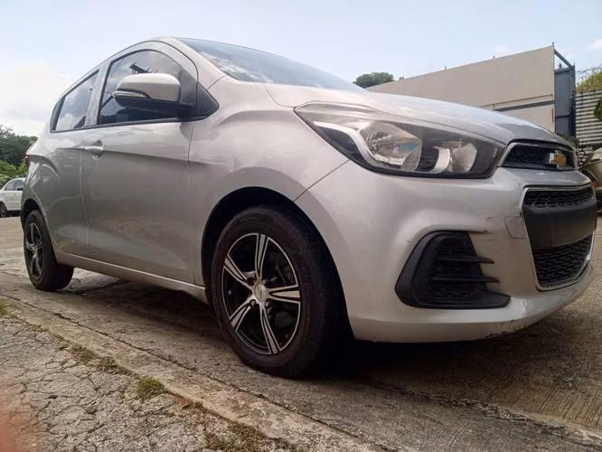 CHEVROLET SPARK GT 2018 AUTOMATICO