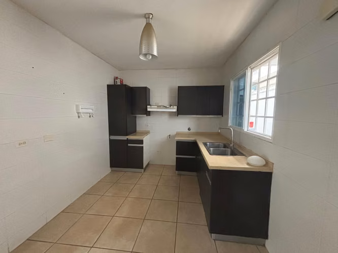 ALQUILER DE CASA EN PASEO DEL NORTE