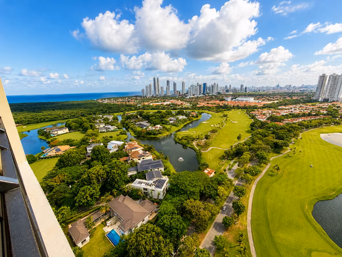 Apartamento de Lujo en Venta | PH The Heritage | Santa María Golf & Country Club