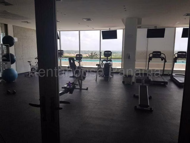 Alquiler de espectacular Apartamento Greenview, Santa María 27SPCG497