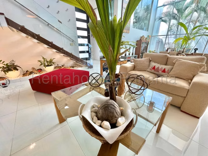 House Rental in Altos del Golf Bianco Loft KC