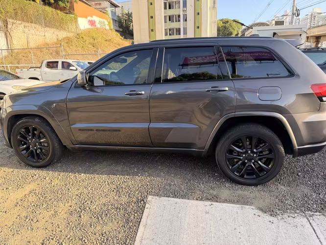 Jeep Grand Cherokee High Altitude
