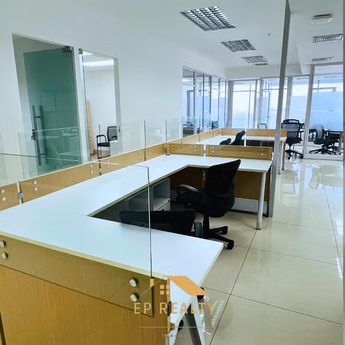 ALQUILO OFICINA EN AVE, BALBOA, AMOBLADA, 200M2, VISTA AL MAR, TORRE BICSA.
