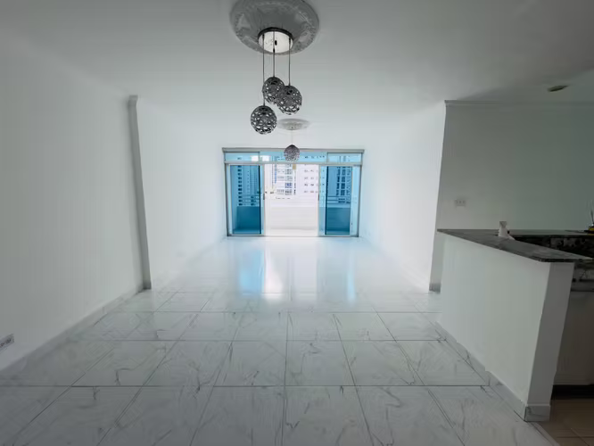 APARTMENT FOR SALE IN SAN FRANCISCO, 2 BEDROOMS, 105M2, WITH BALCONY.
