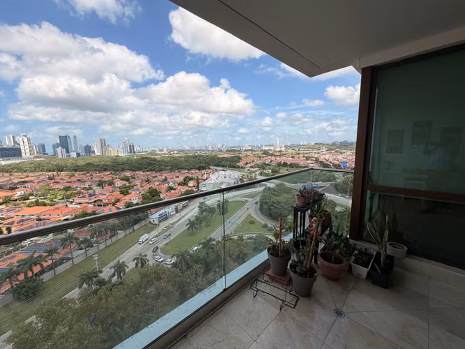 Venta/Alquiler con opcion a compra -Ph Colonial- Santa Maria RDA