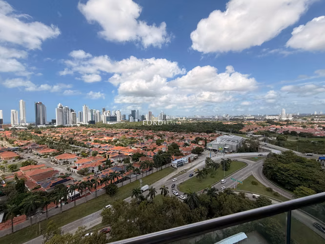Venta/Alquiler con opcion a compra -Ph Colonial- Santa Maria RDA
