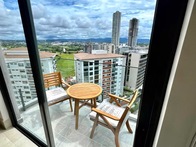 Apartamento Amoblado de 2 Recámaras en Venta en Ocean House Santa María - Imagen 2