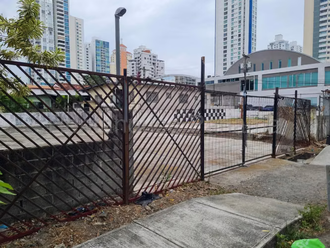 Terreno en San Francisco - Venta