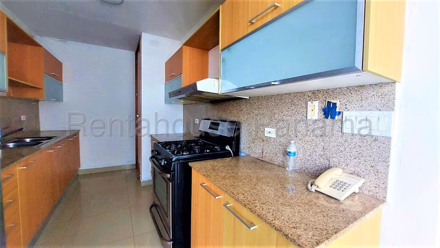 Venta de Apartamento en Altos del Golf Ph Bahia del Golf Solo Cliente Directo LFC