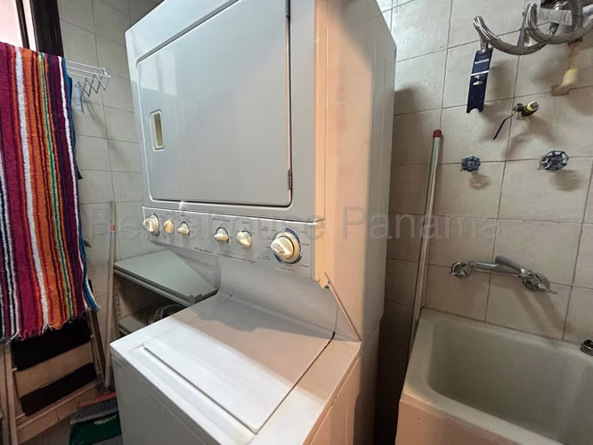 Exclusivo Loft Amoblado en Venta en Clayton 26PPM7214