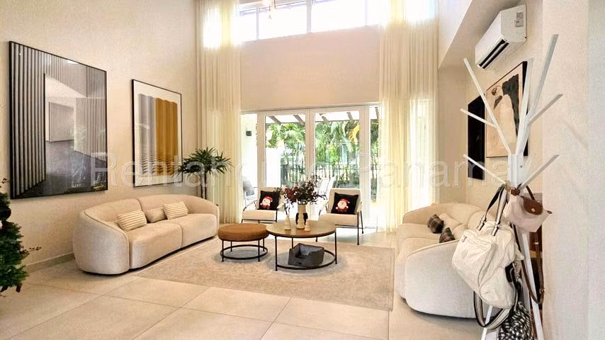 Alquiler de Casa de Lujo Amoblada en Santa Maria Exclusividad, Confort y Elegancia - Imagen 3