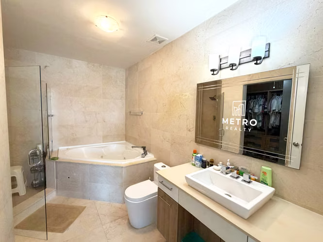 Casa Bonita Apartamento en Venta Full Vista al Mar