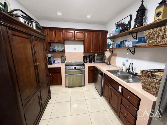Reducción de Precio! Casa de 3 Recámaras con Vistas a las Montañas y Jacuzzi en Alto Boquete - Imagen 9
