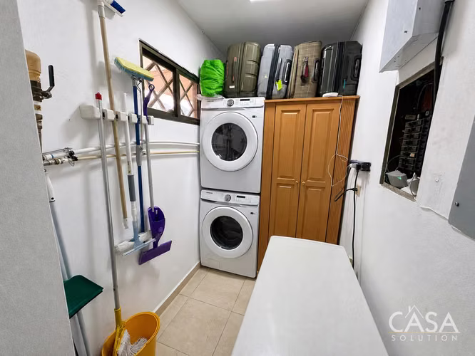 Reducción de Precio! Casa de 3 Recámaras con Vistas a las Montañas y Jacuzzi en Alto Boquete - Imagen 13