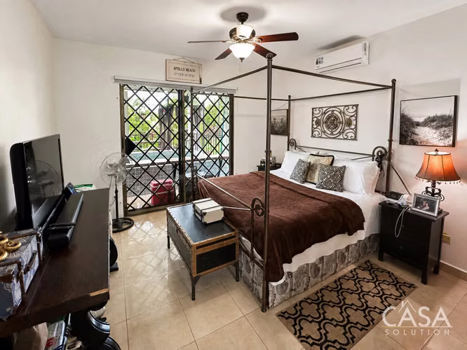 Reducción de Precio! Casa de 3 Recámaras con Vistas a las Montañas y Jacuzzi en Alto Boquete - Imagen 11