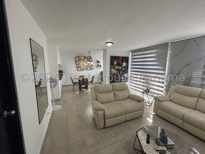 Se Vende Apartamento en Pueblo Nuevo LA27-466