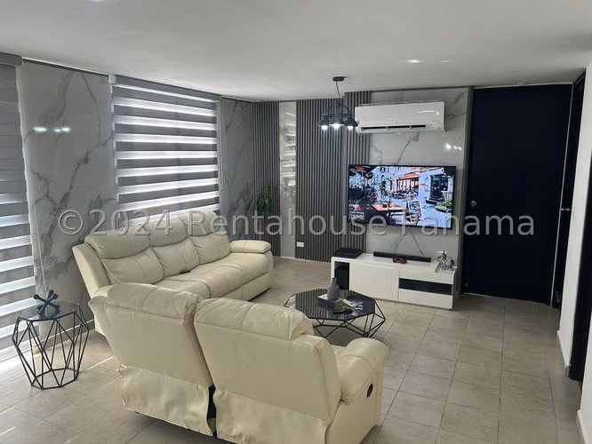Se Vende Apartamento en Pueblo Nuevo LA27-466