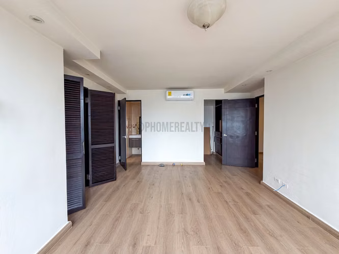 Apartamento en Alquiler en Obarrio, Panamá – Amplia Residencia de 183 m² con 3 Recámaras