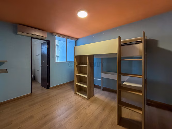 Apartamento en Alquiler en Obarrio, Panamá – Amplia Residencia de 183 m² con 3 Recámaras
