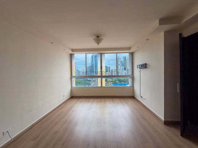 Apartamento en Alquiler en Obarrio, Panamá – Amplia Residencia de 183 m² con 3 Recámaras