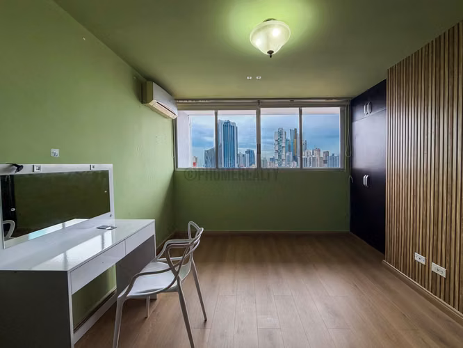 Apartamento en Alquiler en Obarrio, Panamá – Amplia Residencia de 183 m² con 3 Recámaras