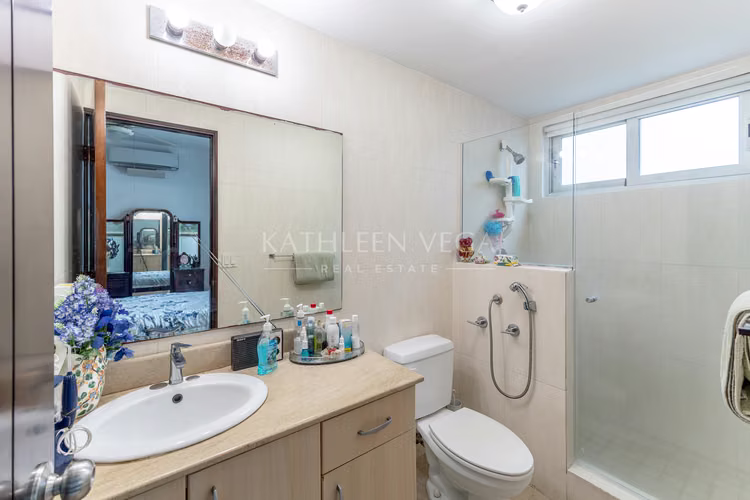 Amplio Apartamento de 3 habitaciones en PH Marabierto en Marbella
