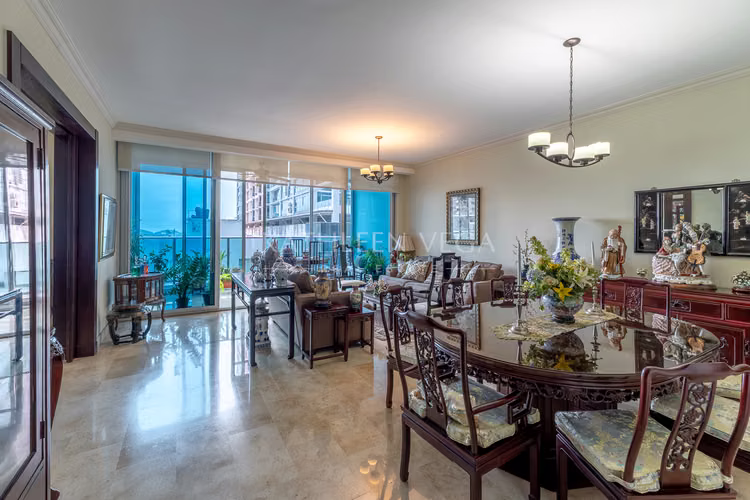 Amplio Apartamento de 3 habitaciones en PH Marabierto en Marbella